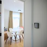 아파트 Combaz 4 *