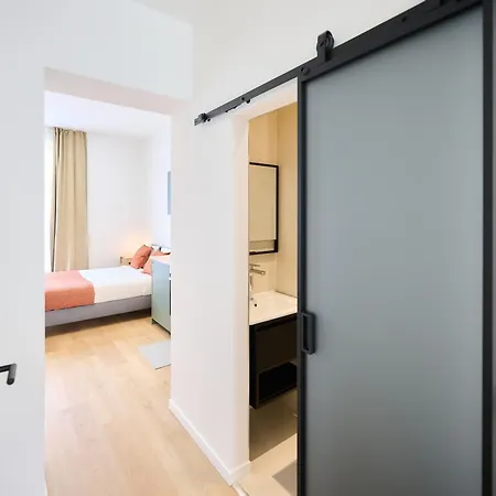 Appartement Combaz 4 *
